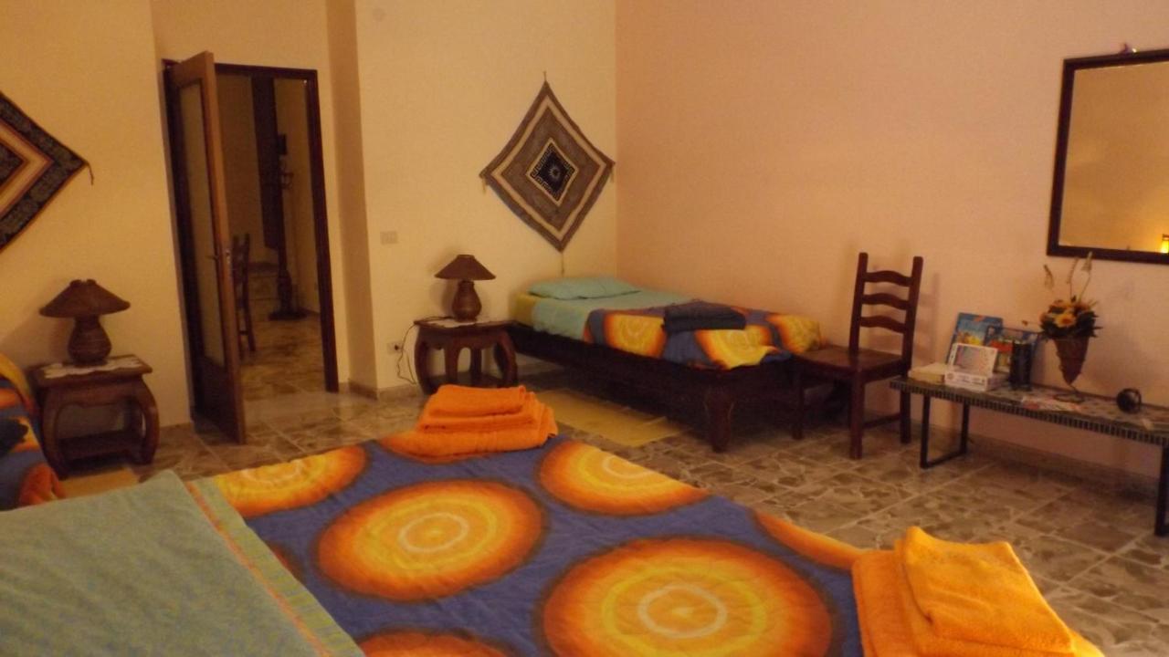 Bed And Breakfast Baobab Piazza Armerina Ruang foto